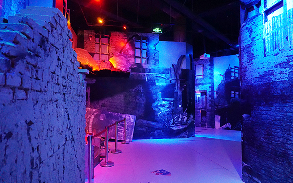 VR模擬地震體驗館