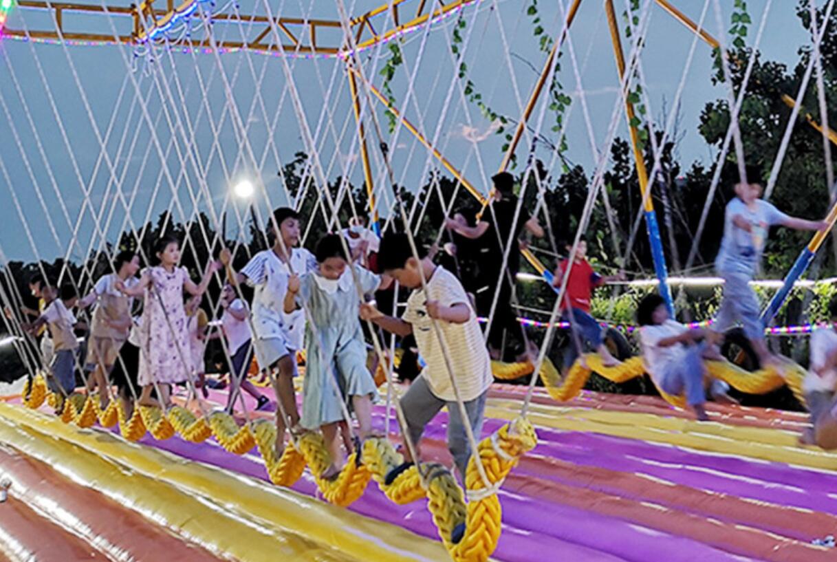 網(wǎng)紅多人秋千繩廠家