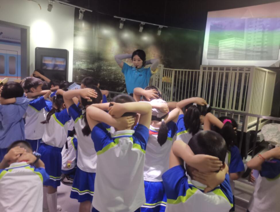 VR地震安全體驗(yàn)場(chǎng)館