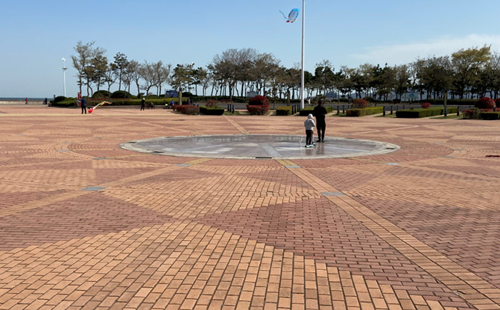 地震應(yīng)急避難場所配套設(shè)施:停機(jī)坪